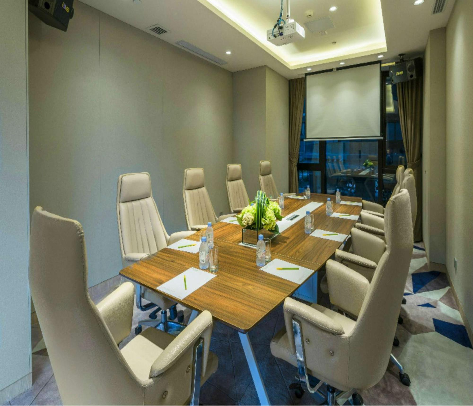 Hilton Garden Inn Zhongshan Guzhen Esterno foto